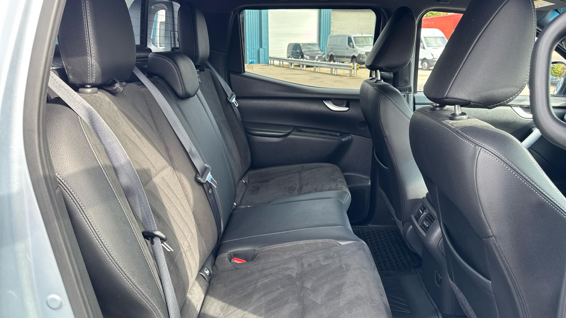 X250d Progressive Elem 4MATIC Eu6 190PS Image 14