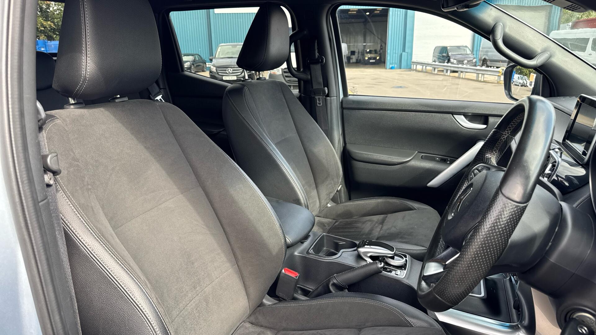 X250d Progressive Elem 4MATIC Eu6 190PS Image 22