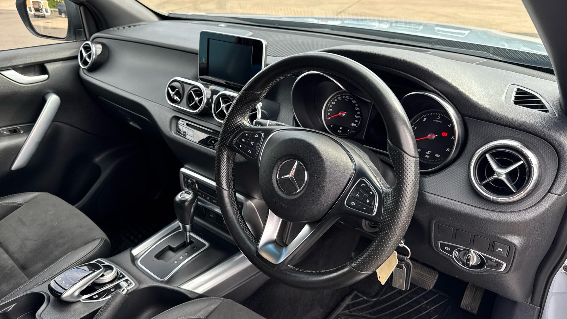 X250d Progressive Elem 4MATIC Eu6 190PS Image 23