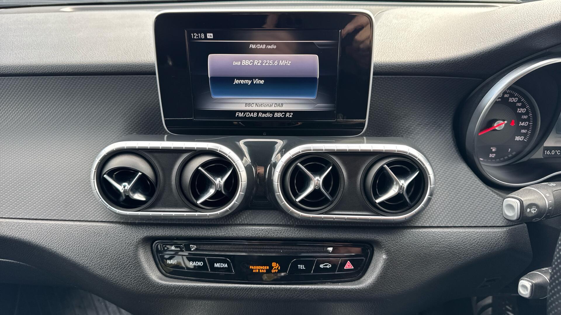 X250d Progressive Elem 4MATIC Eu6 190PS Image 24