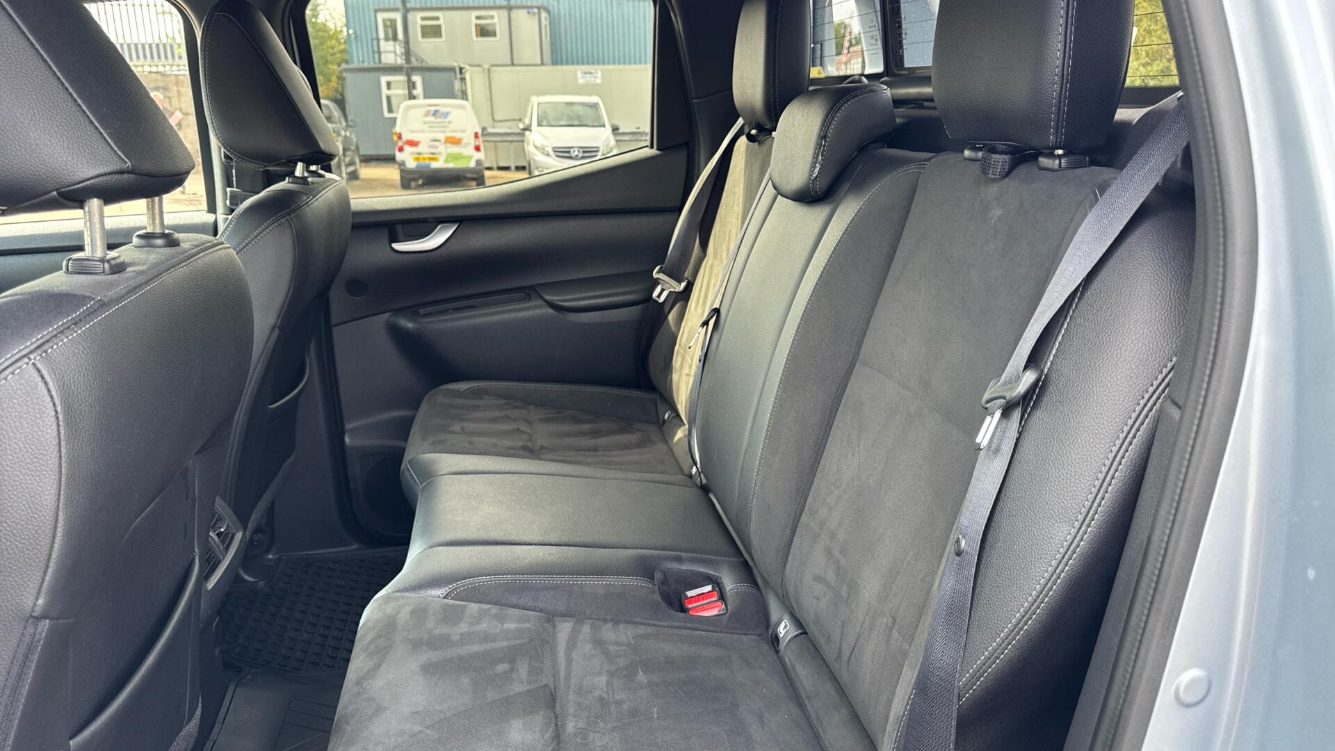 X250d Progressive Elem 4MATIC Eu6 190PS Image 26