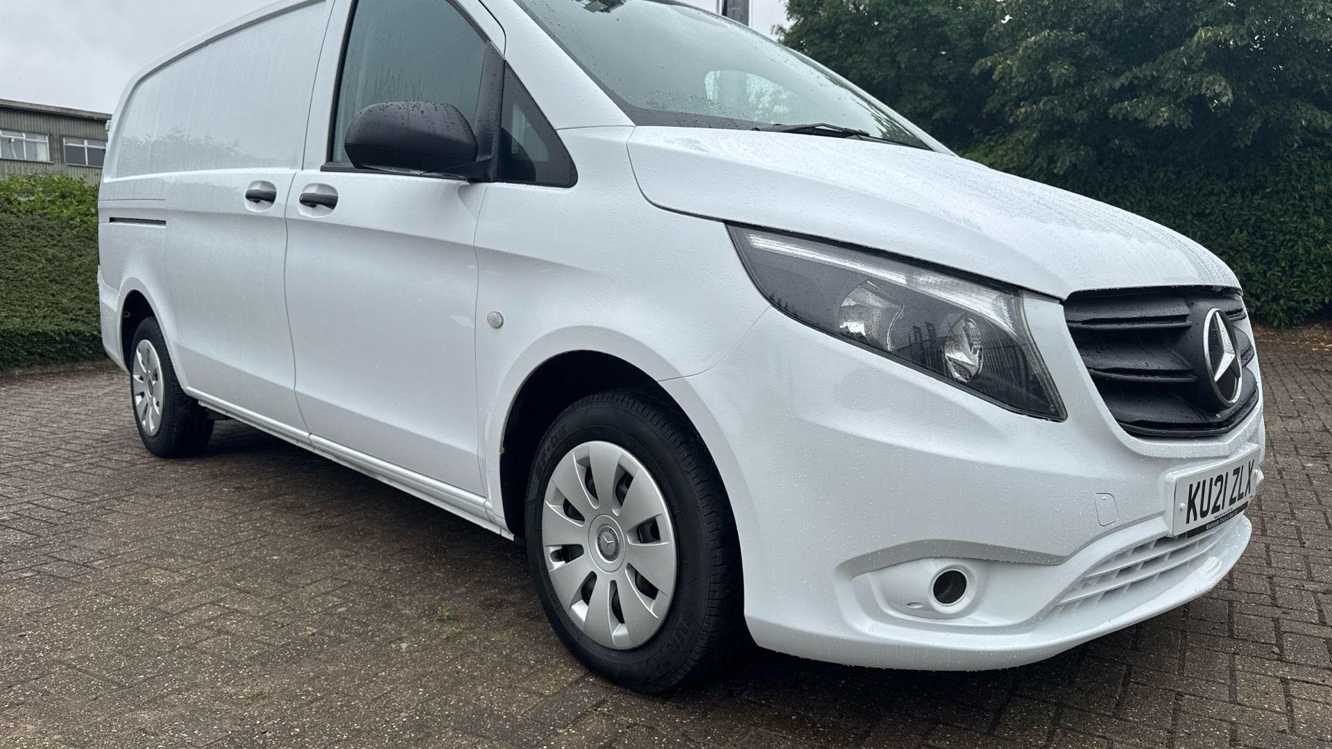 110CDI Progressive Panel FWD L2 Eu6 102 Image 37