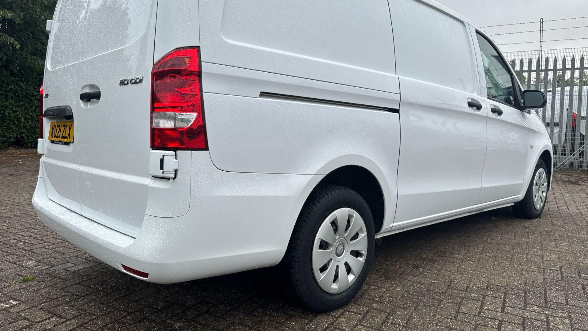 110CDI Progressive Panel FWD L2 Eu6 102 Image 39
