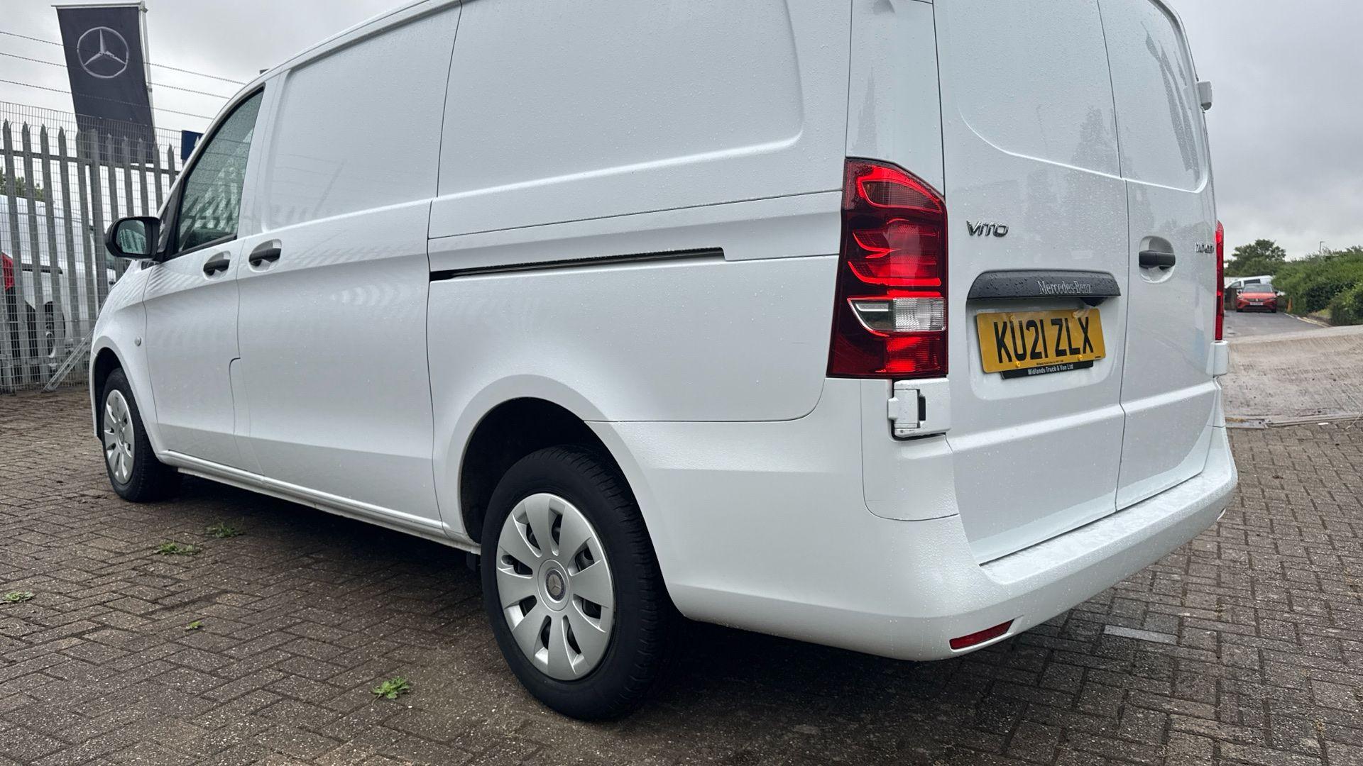 110CDI Progressive Panel FWD L2 Eu6 102 Image 40
