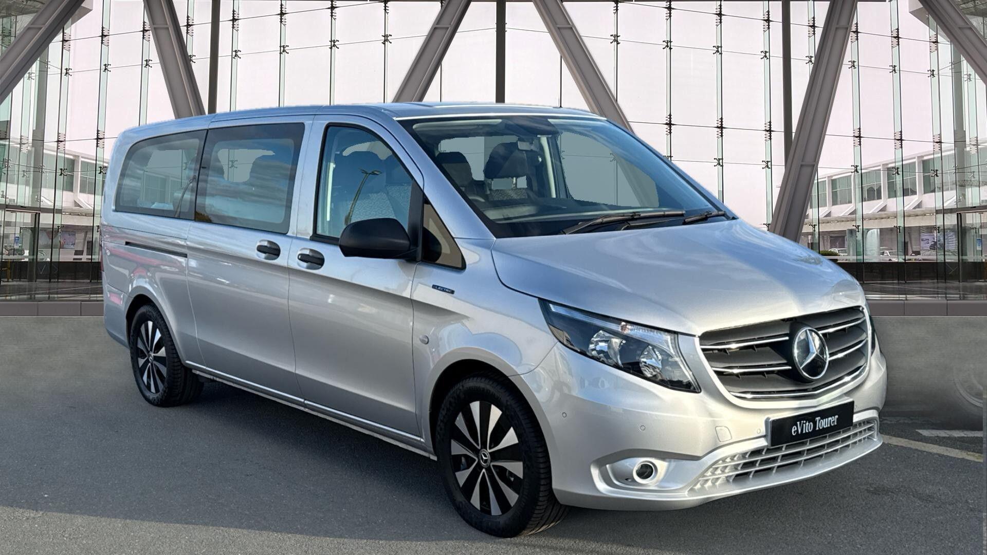 100kWh PREMIUM Tourer Auto FWD L3 5dr (9Seat)