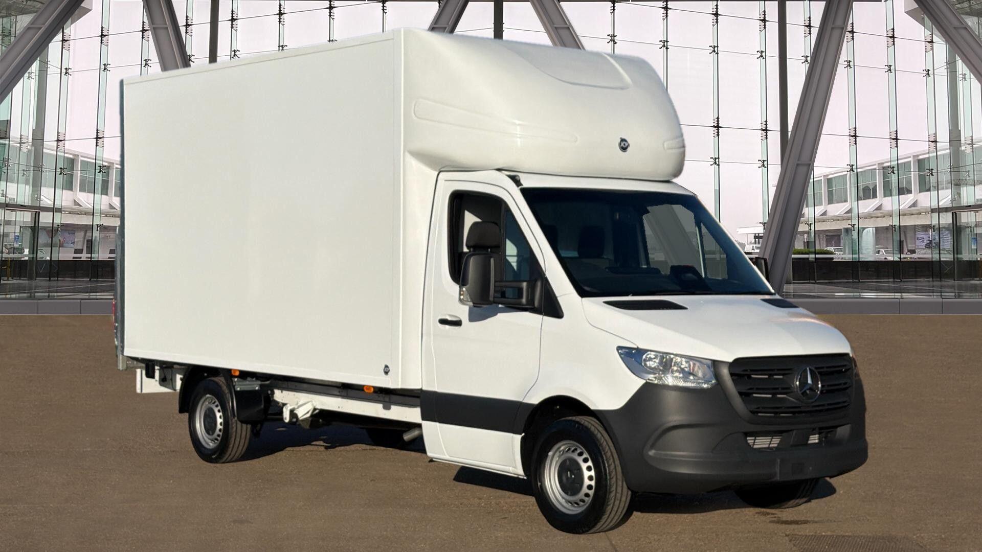 2.0 315 CDI RWD L3 Luton w/Tail Lift