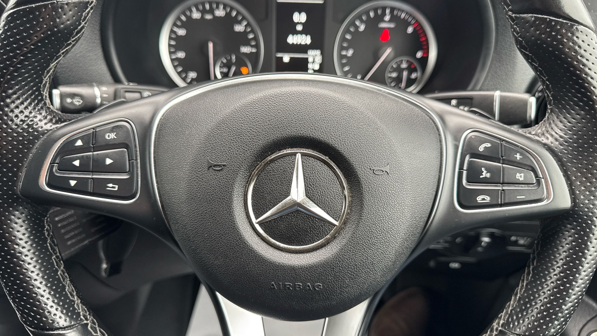 2023/23 MERCEDES-BENZ VITO 116CDI Premium Crew Van 9G-Tronic L2 Eu6 163PS - NO VAT Image 32