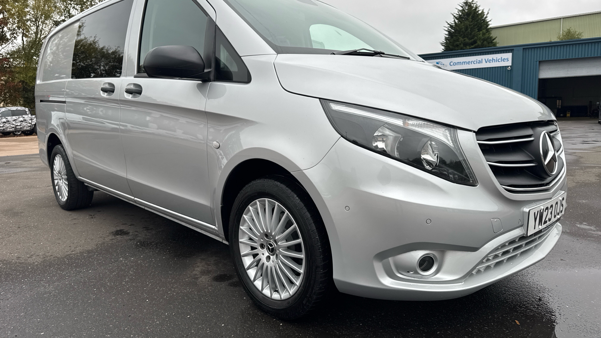 2023/23 MERCEDES-BENZ VITO 116CDI Premium Crew Van 9G-Tronic L2 Eu6 163PS - NO VAT Image 40