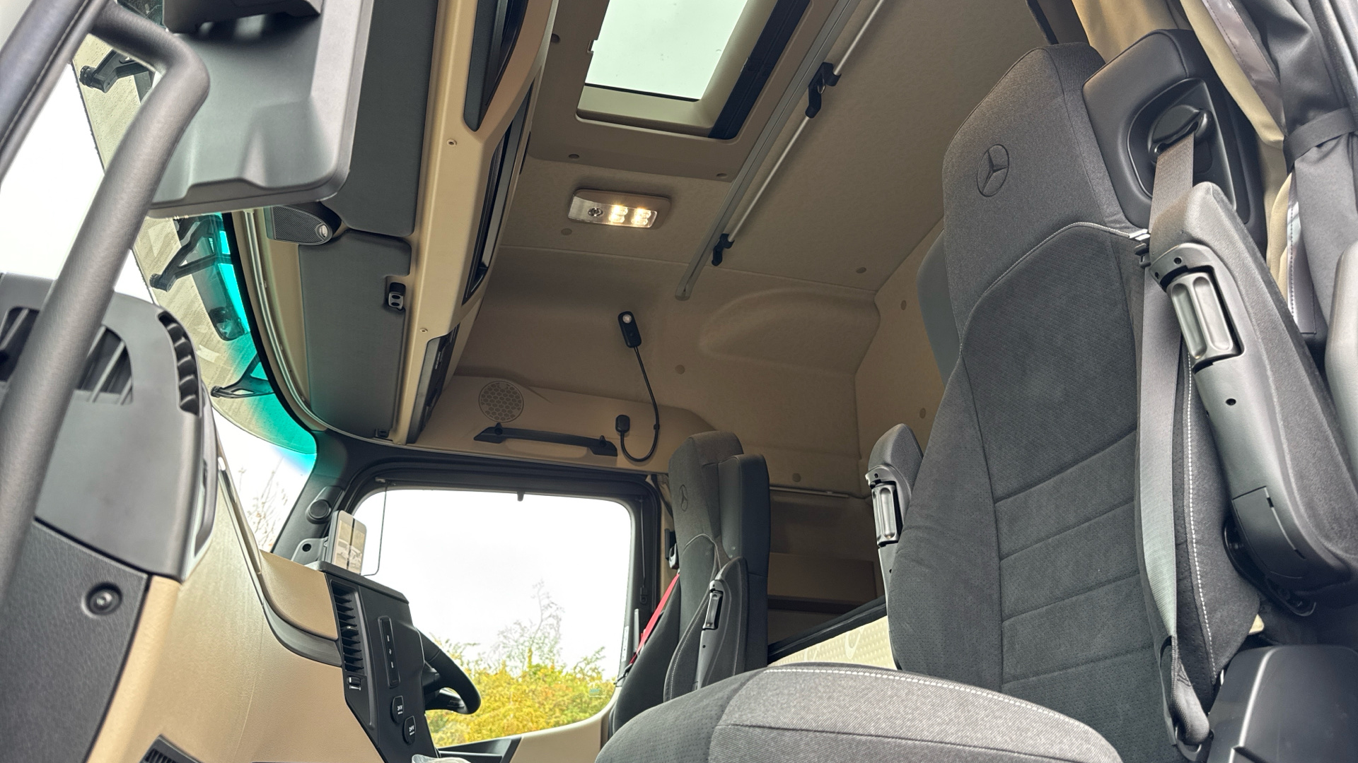 Mercedes-Benz Actros L 2548LS ProCabin Bigspace - Brand New Image 17