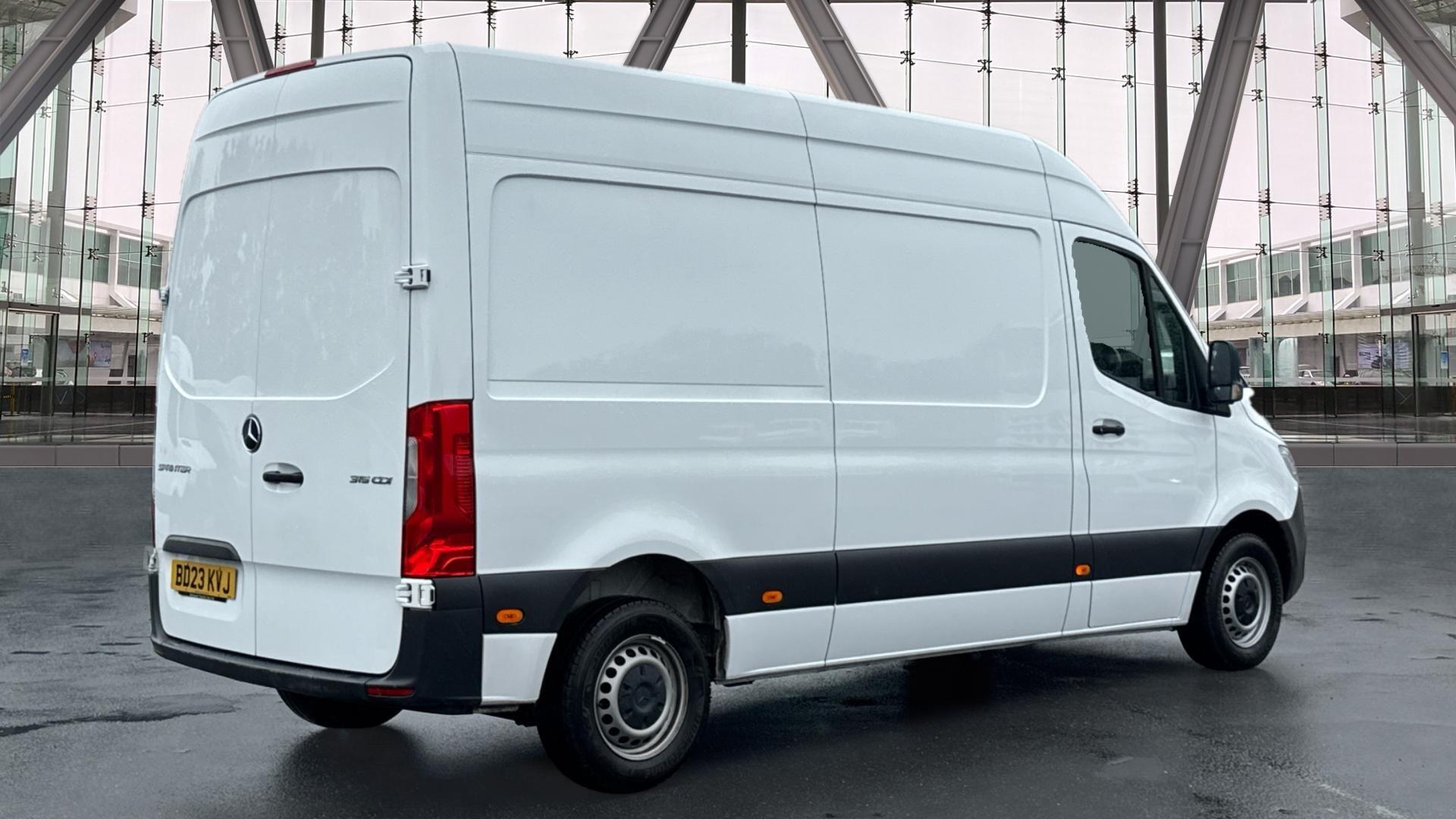 315 CDI Progressive FWD L2 H2 Eu6 150PS Image 16