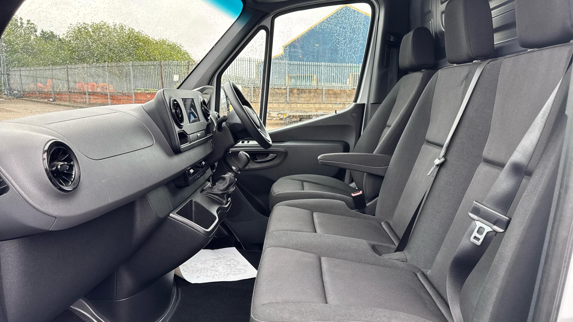 315 CDI Progressive FWD L2 H2 Eu6 150PS Image 21