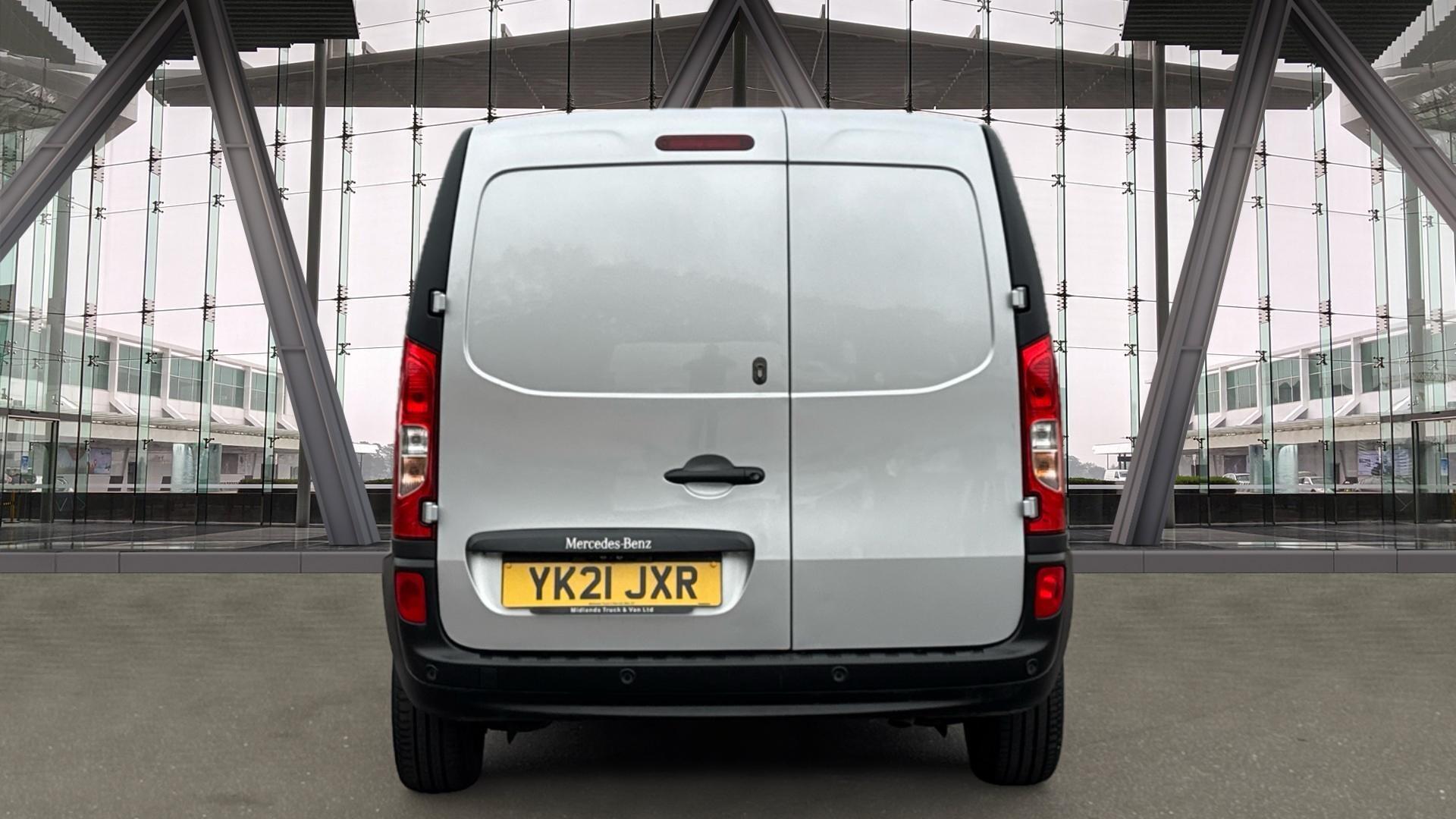109 CDI Pure Panel Van L2 Eu6 94PS Image 20