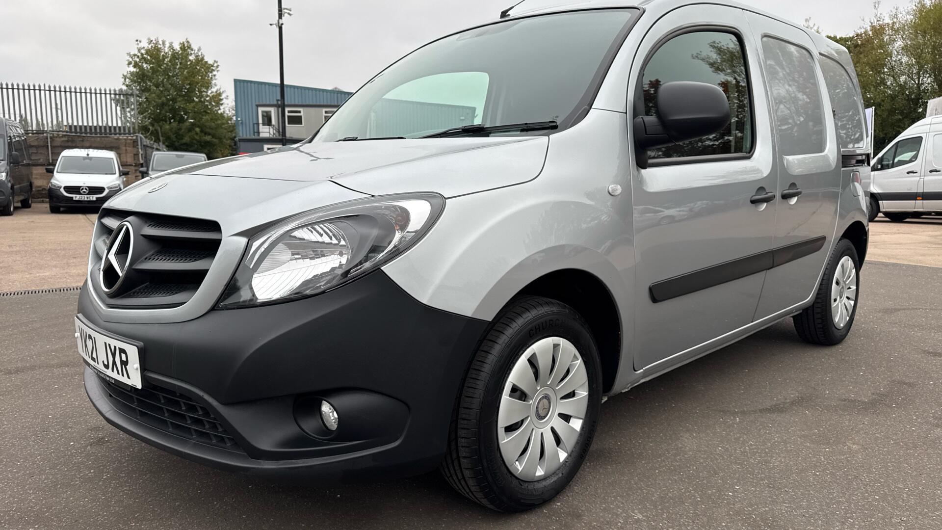 109 CDI Pure Panel Van L2 Eu6 94PS Image 42
