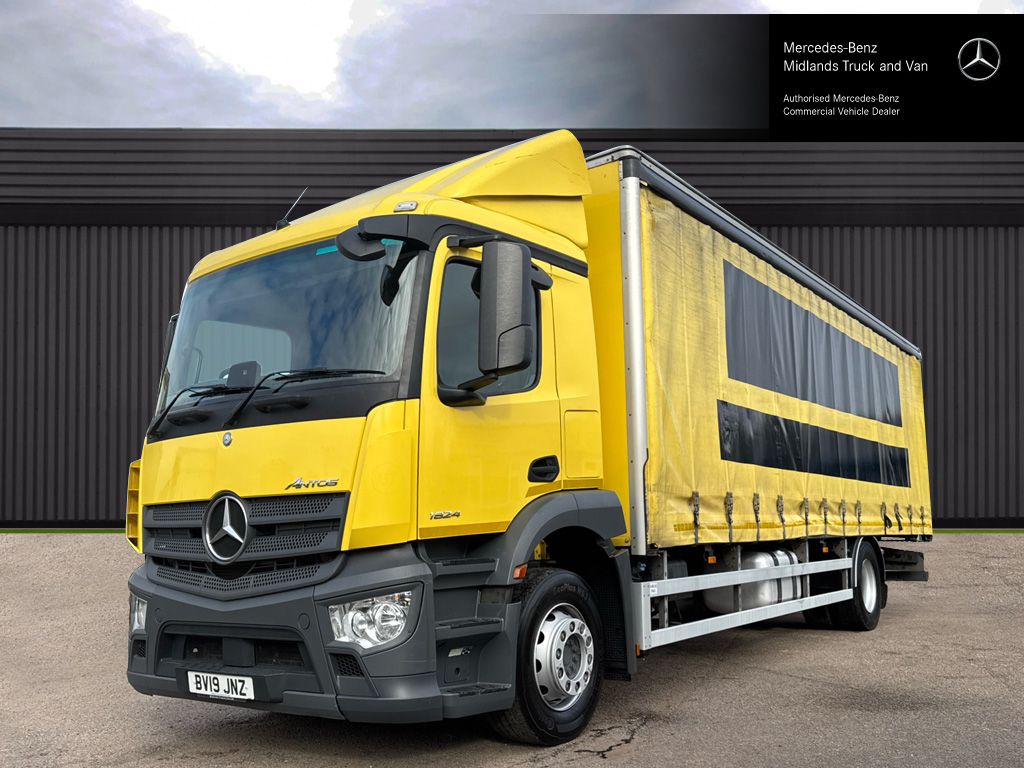 Mercedes-Benz Antos 1824 Curtainside