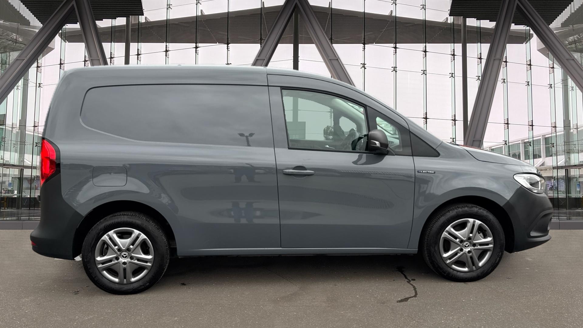 2024/74 MERCEDES-BENZ CITAN 90kW 45kWh Progressive Panel Van Auto L1 122PS Image 15