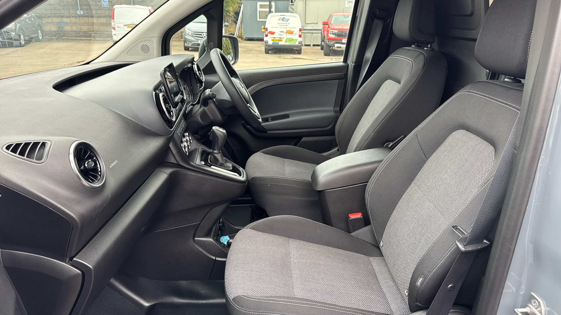 2024/74 MERCEDES-BENZ CITAN 90kW 45kWh Progressive Panel Van Auto L1 122PS Image 19