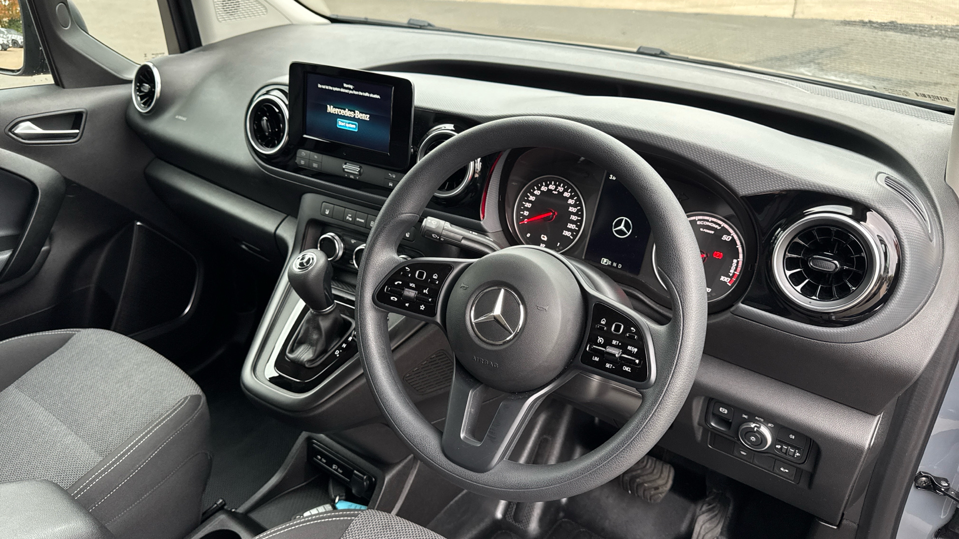 2024/74 MERCEDES-BENZ CITAN 90kW 45kWh Progressive Panel Van Auto L1 122PS Image 21