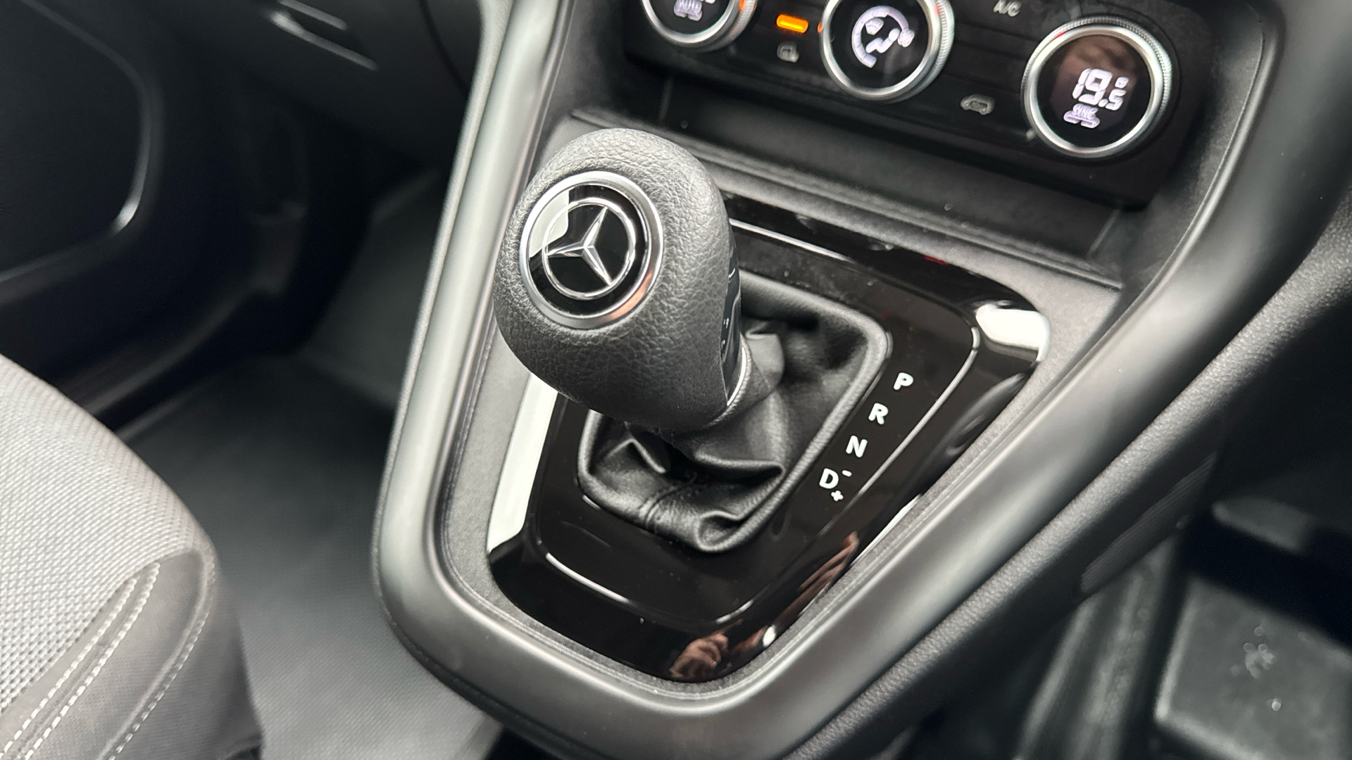 2024/74 MERCEDES-BENZ CITAN 90kW 45kWh Progressive Panel Van Auto L1 122PS Image 35