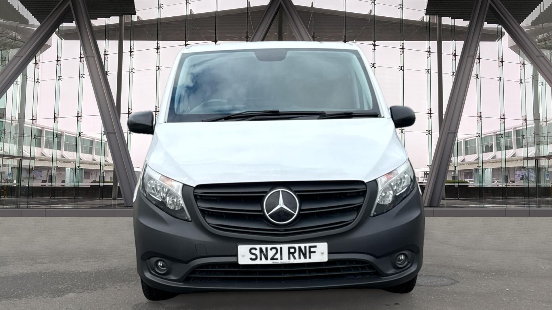 2021/21 MERCEDES-BENZ VITO 110 CDI Progressive Panel Van FWD L2 Eu6 102PS Image 16