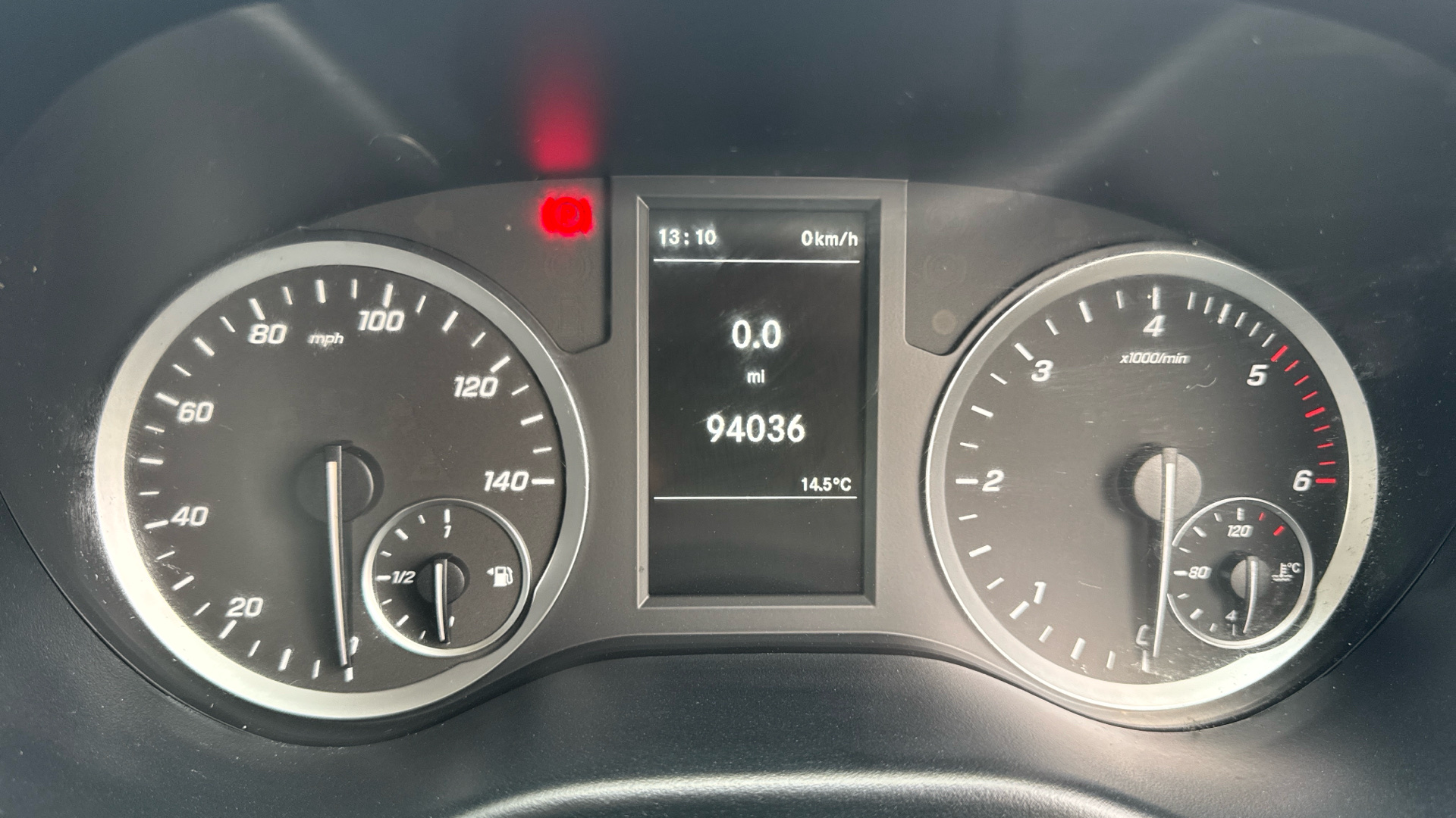 2021/21 MERCEDES-BENZ VITO 110 CDI Progressive Panel Van FWD L2 Eu6 102PS Image 22