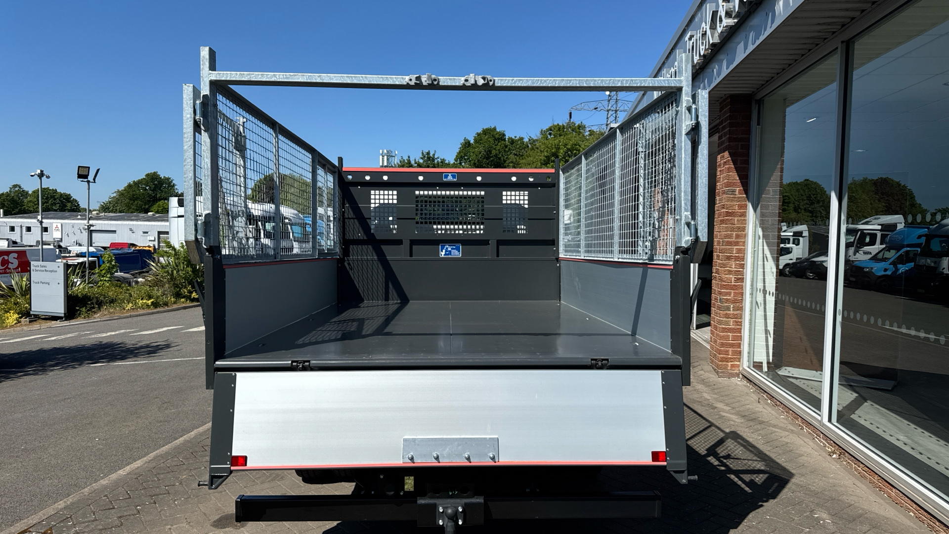 Mitsubishi Canter 3C13 Duonic Tipper with Mesh Cage - Brand New Image 25