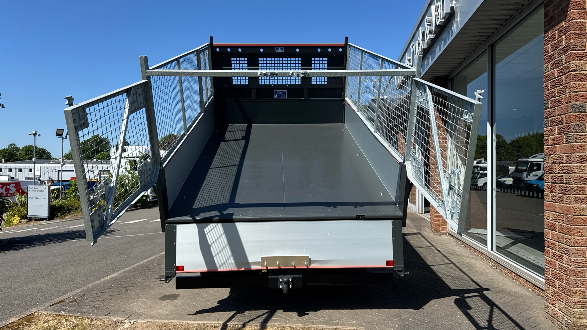 Mitsubishi Canter 3C13 Duonic Tipper with Mesh Cage - Brand New Image 34