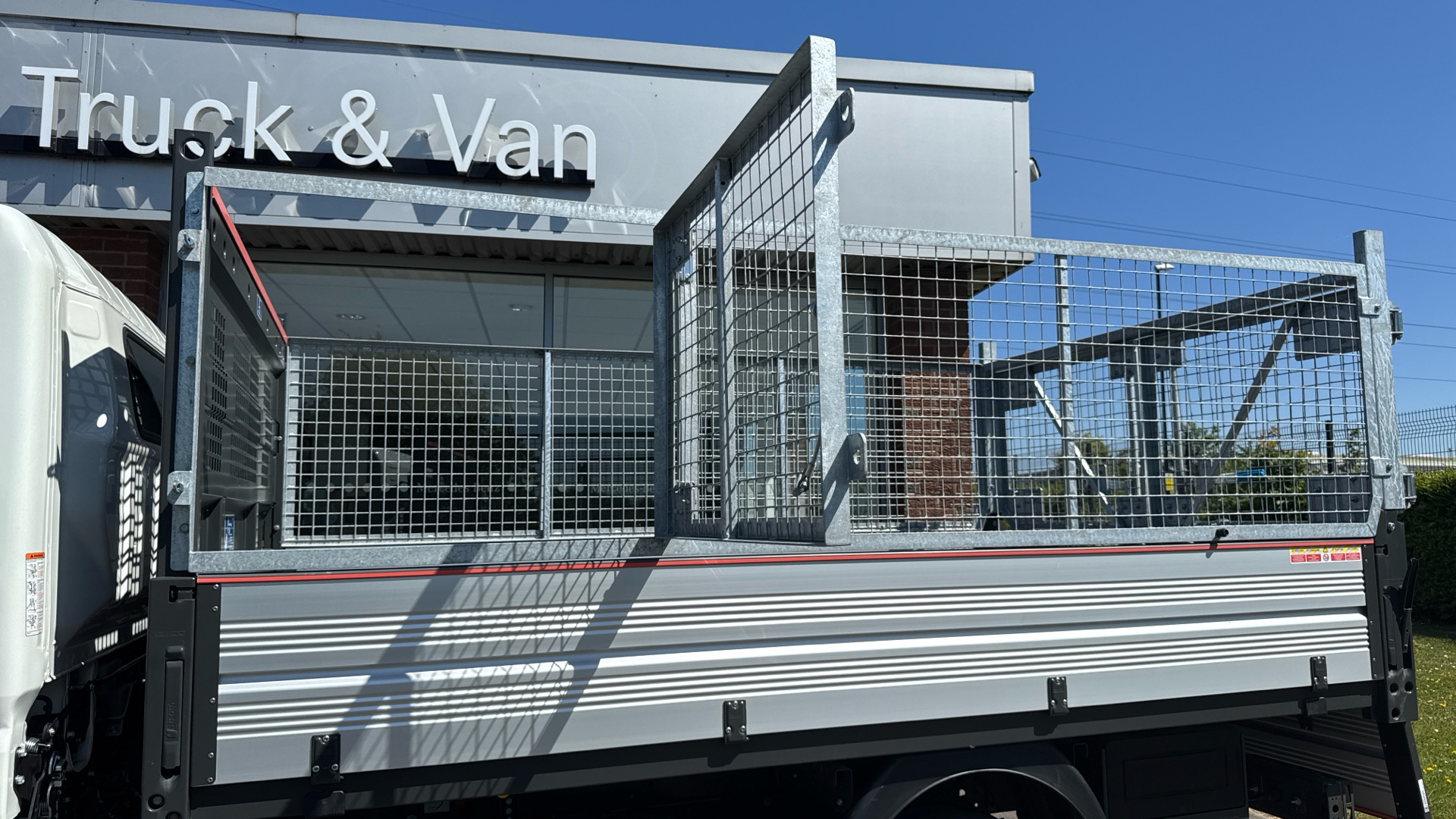 Mitsubishi Canter 3C13 Duonic Tipper with Mesh Cage - Brand New Image 35