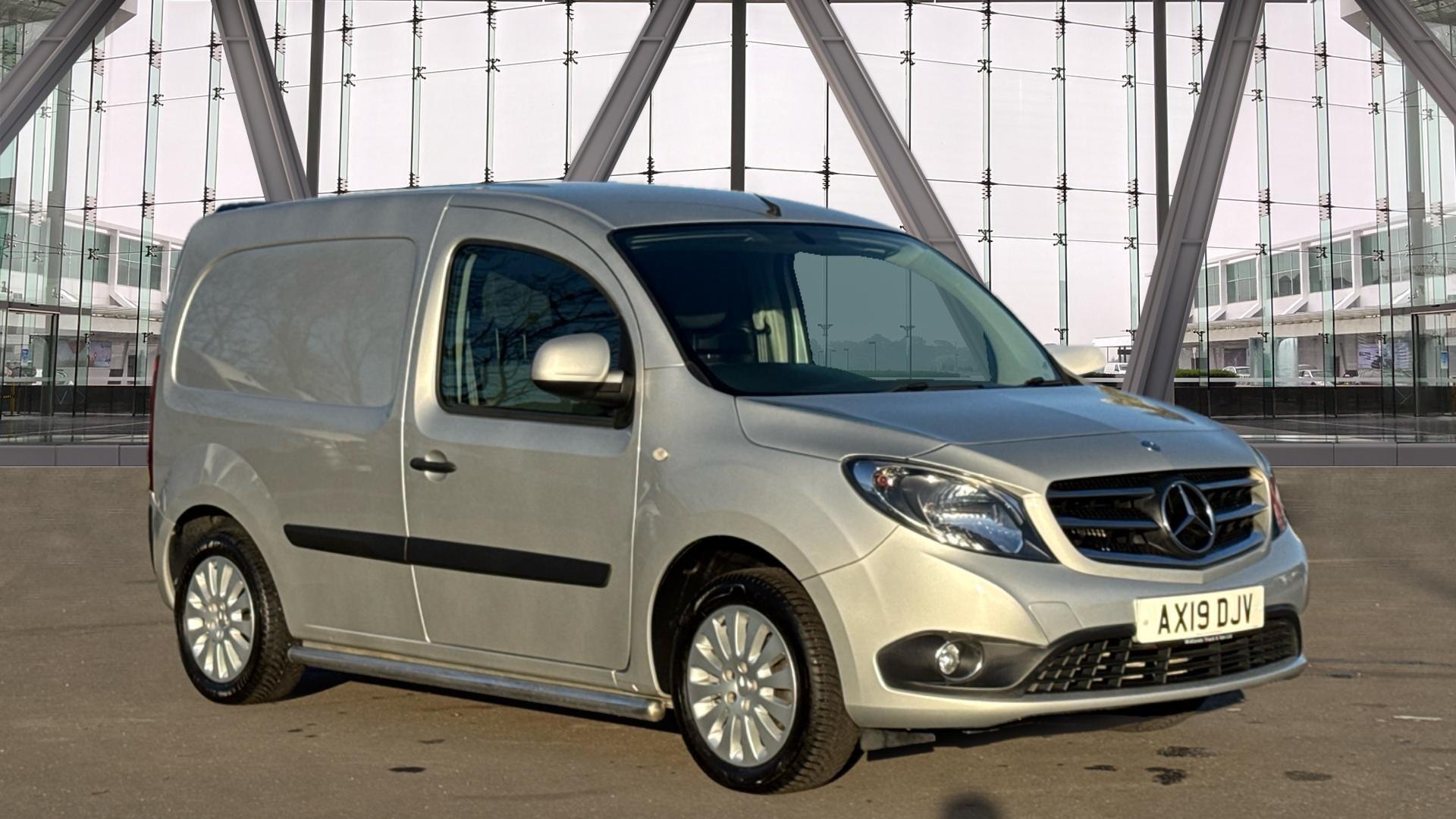 111 CDI Sport Panel Van L2 Eu5 110PS