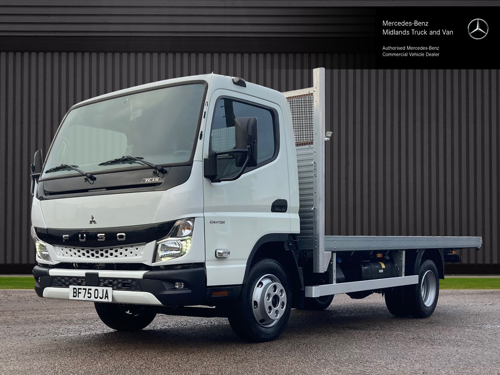 Fuso Canter 7C15 flatbed