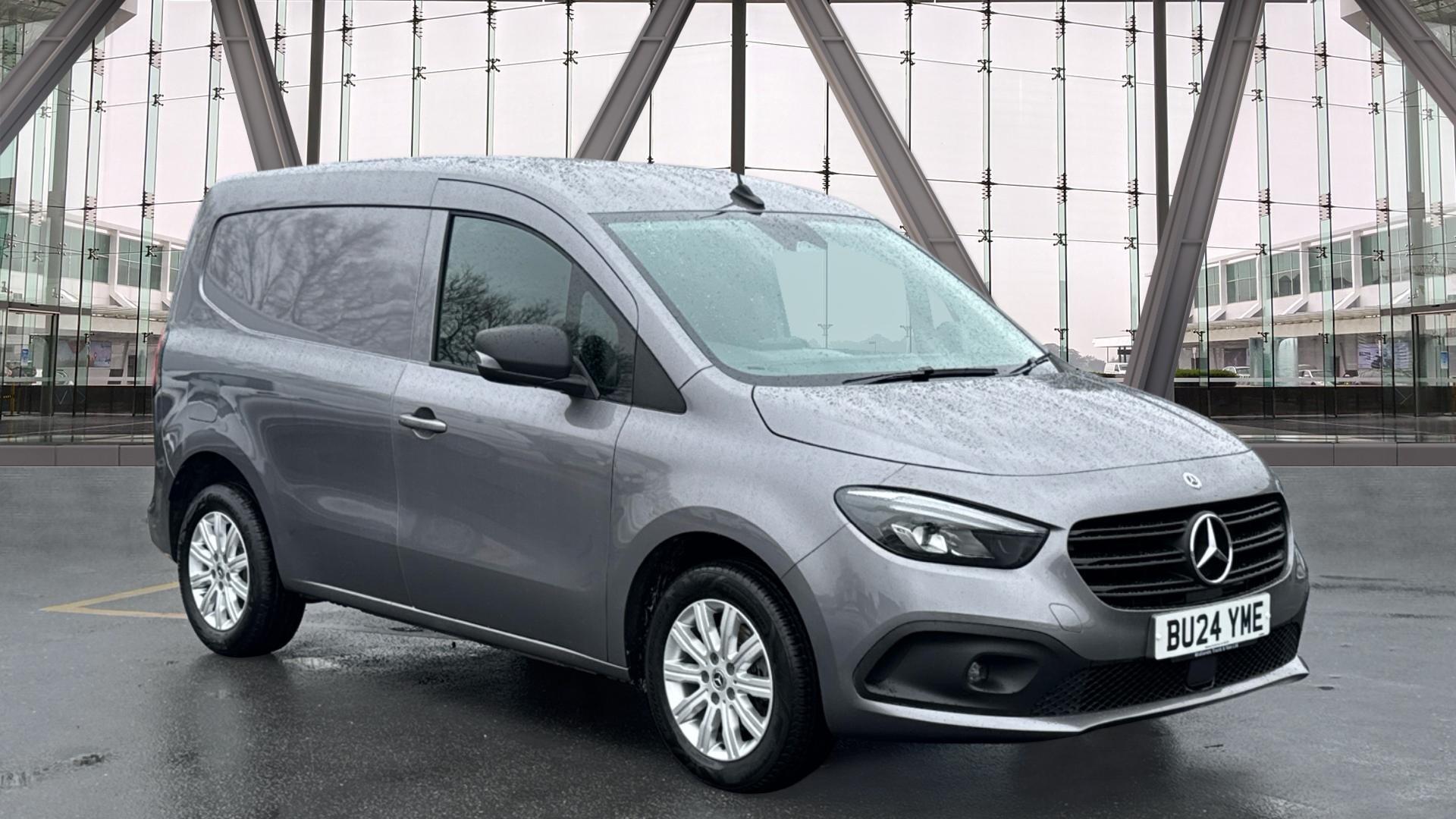 110CDI Premium Panel Auto L1 Eu6 95PS