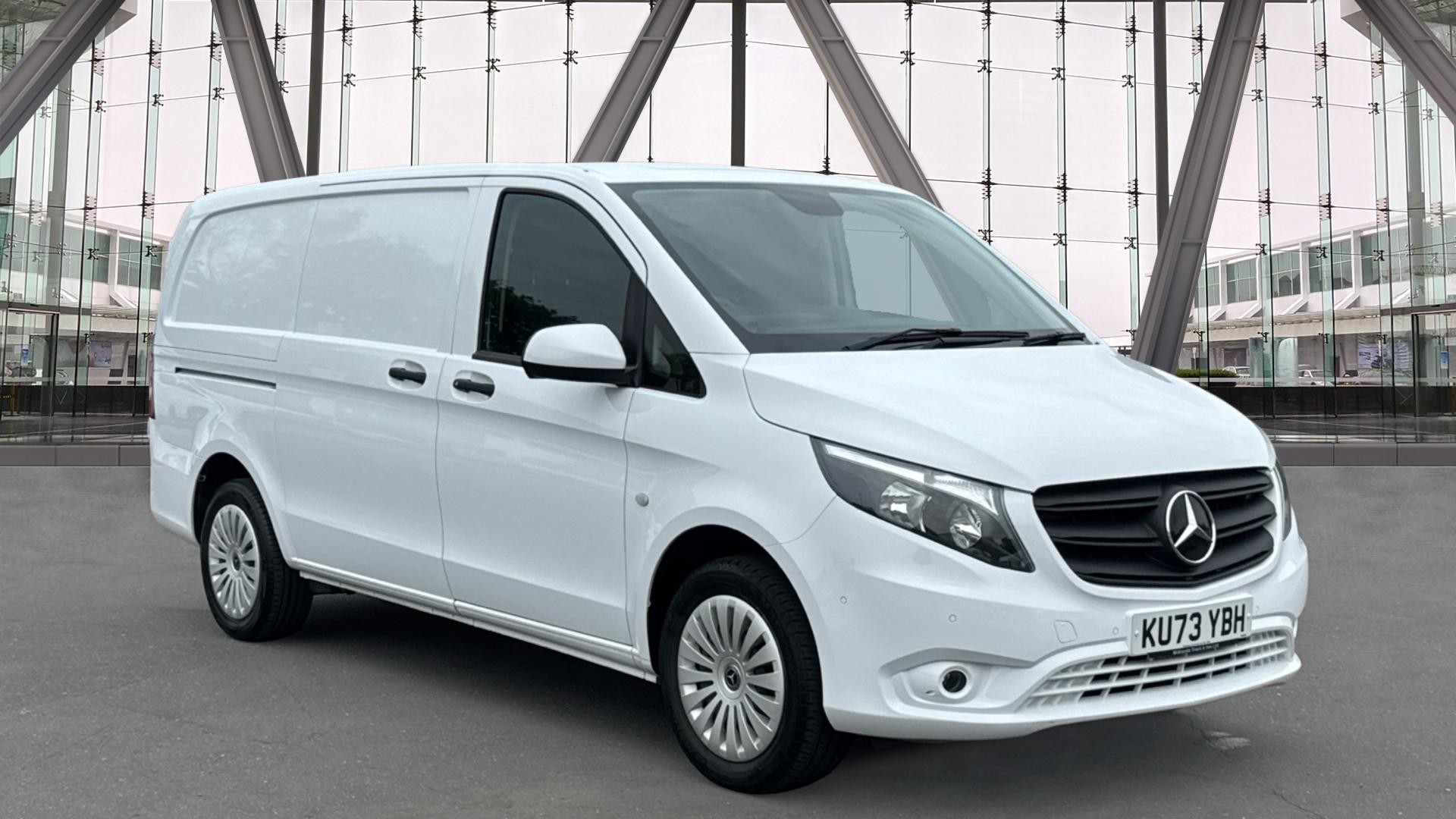 2023/73 MERCEDES-BENZ VITO 114CDI Progressive Plus Panel Van L2 Eu6 136PS
