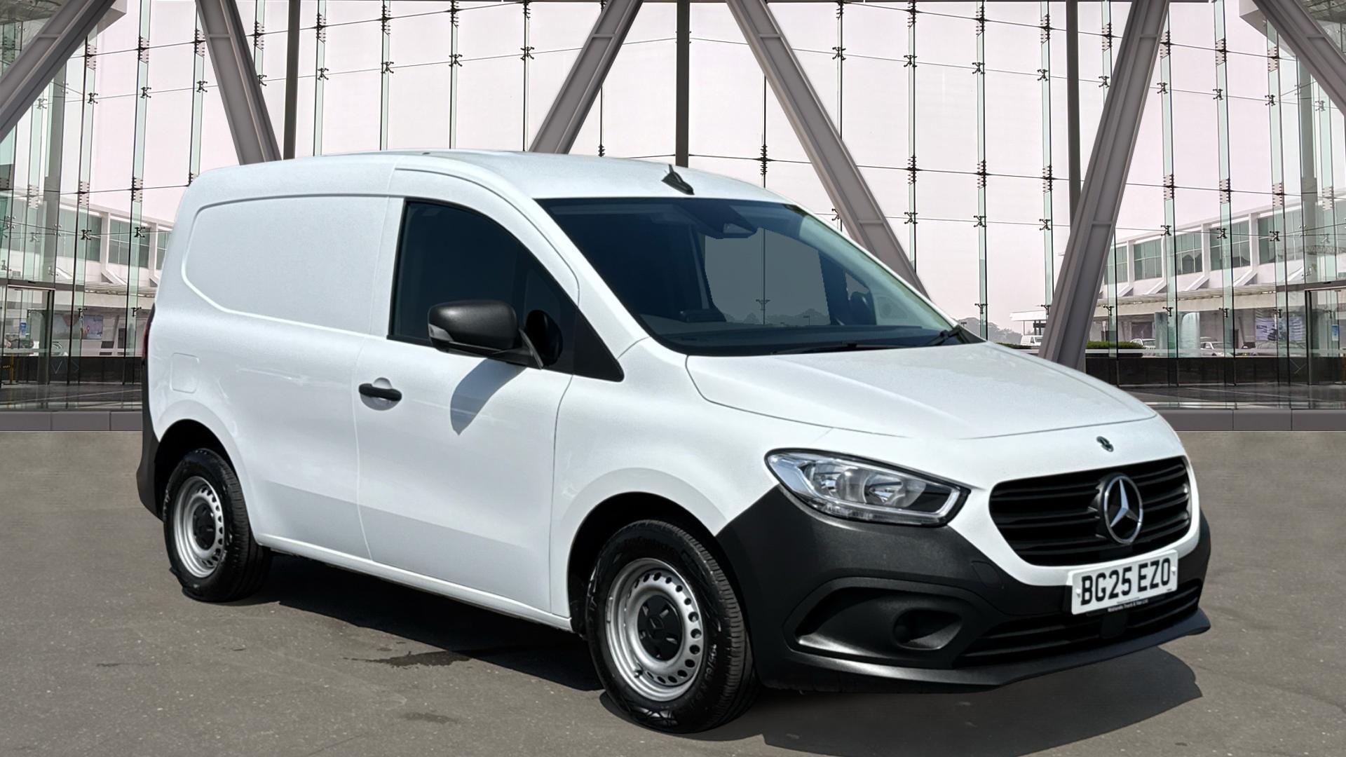 110 CDI BASE Panel Van L1 Eu6 110PS