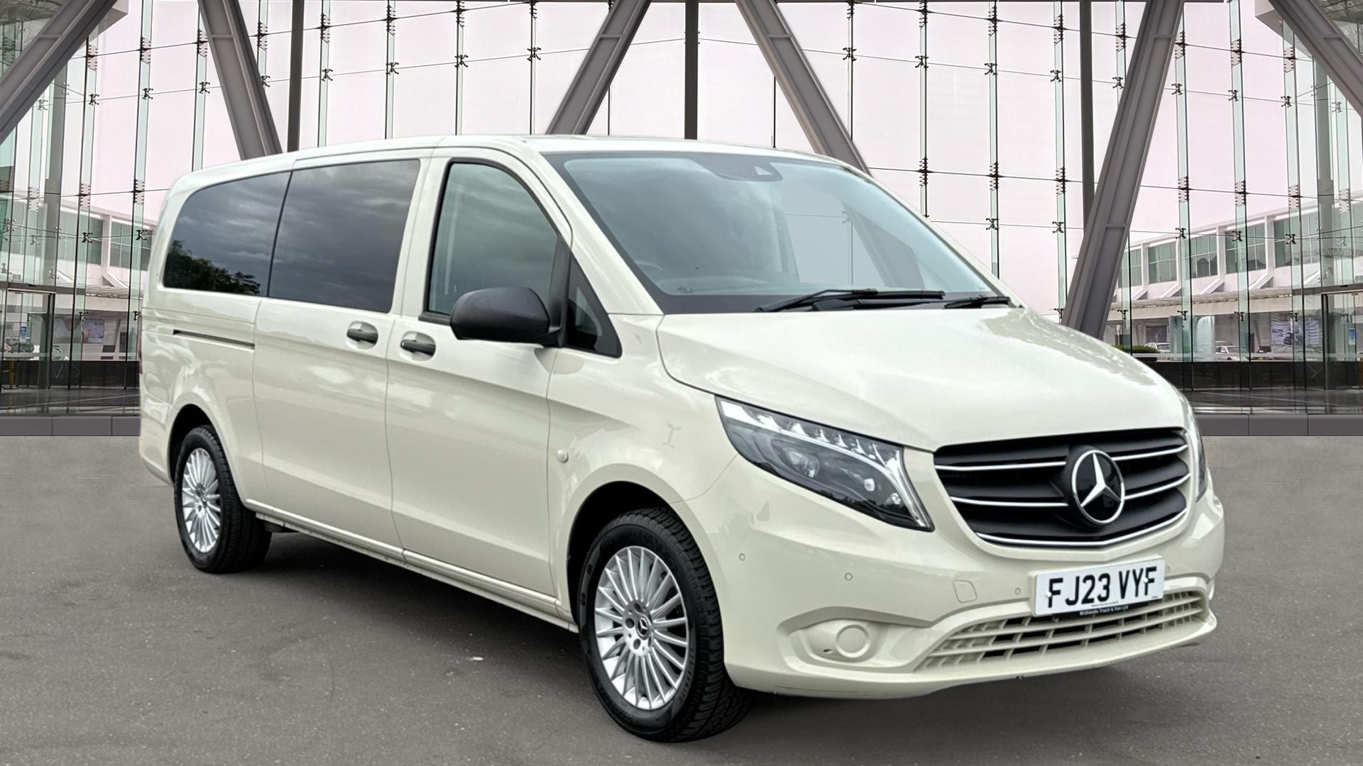 2023/23 MERCEDES-BENZ VITO 116CDI Premium Crew Van 9G-Tronic L3 Eu6 163PS