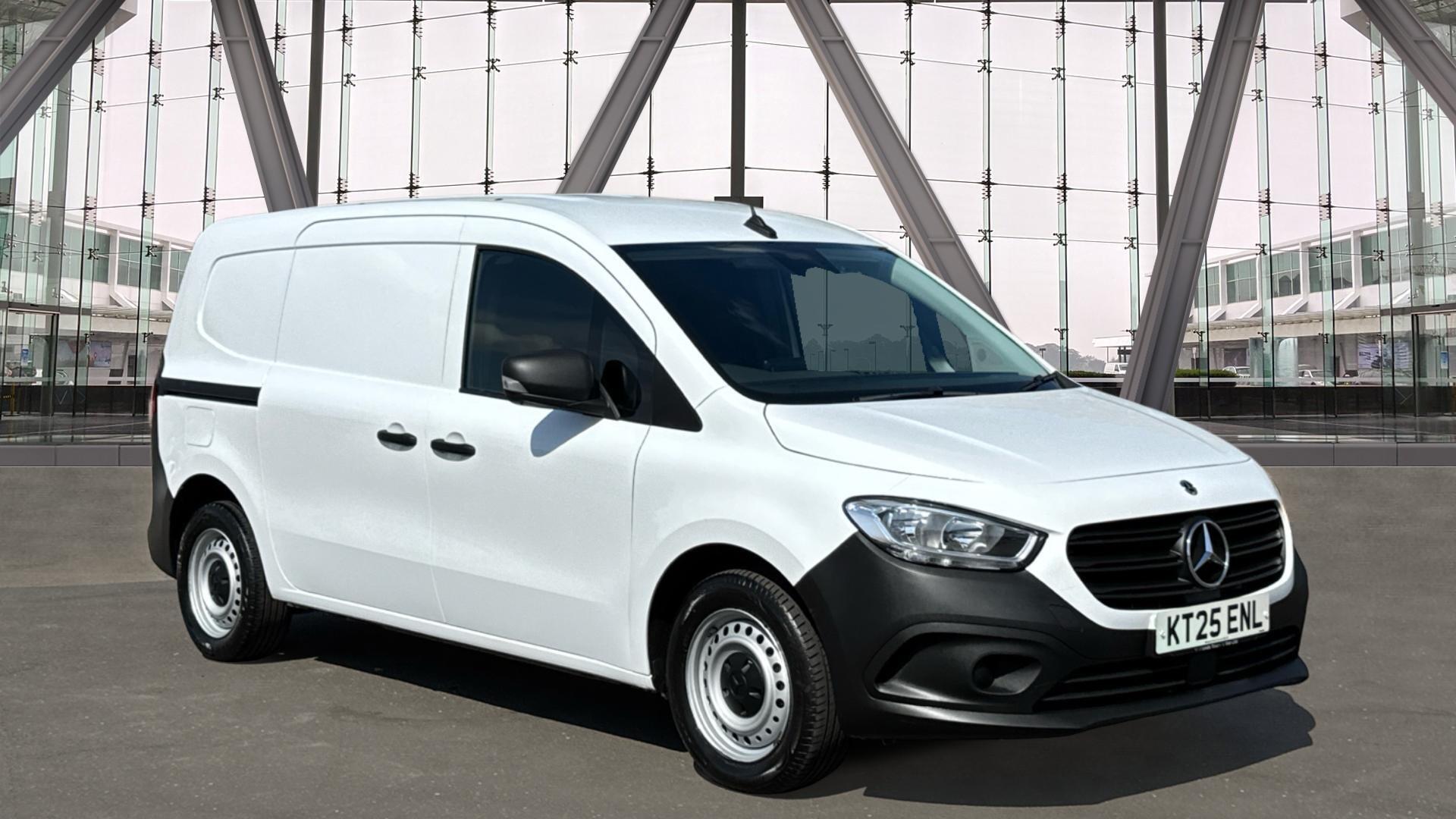 110CDI BASE Panel Van Manual L2 Eu6 95PS